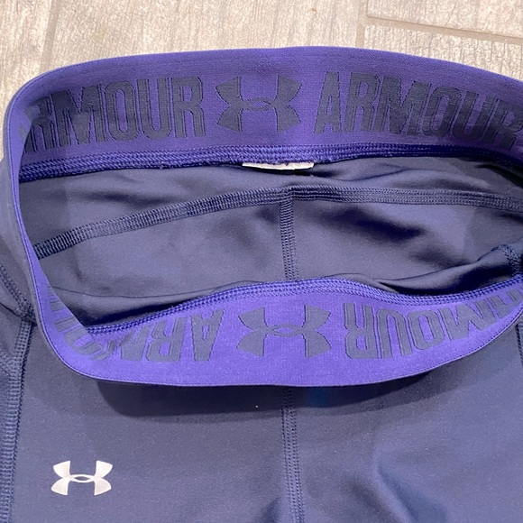 Cropped Under Armour Leggings - Picture 6 of 6